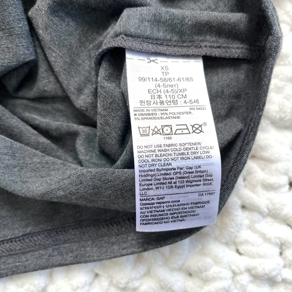NWT Girls GAP GapFit Dry Fit Athletic Shirt (Gray) XS